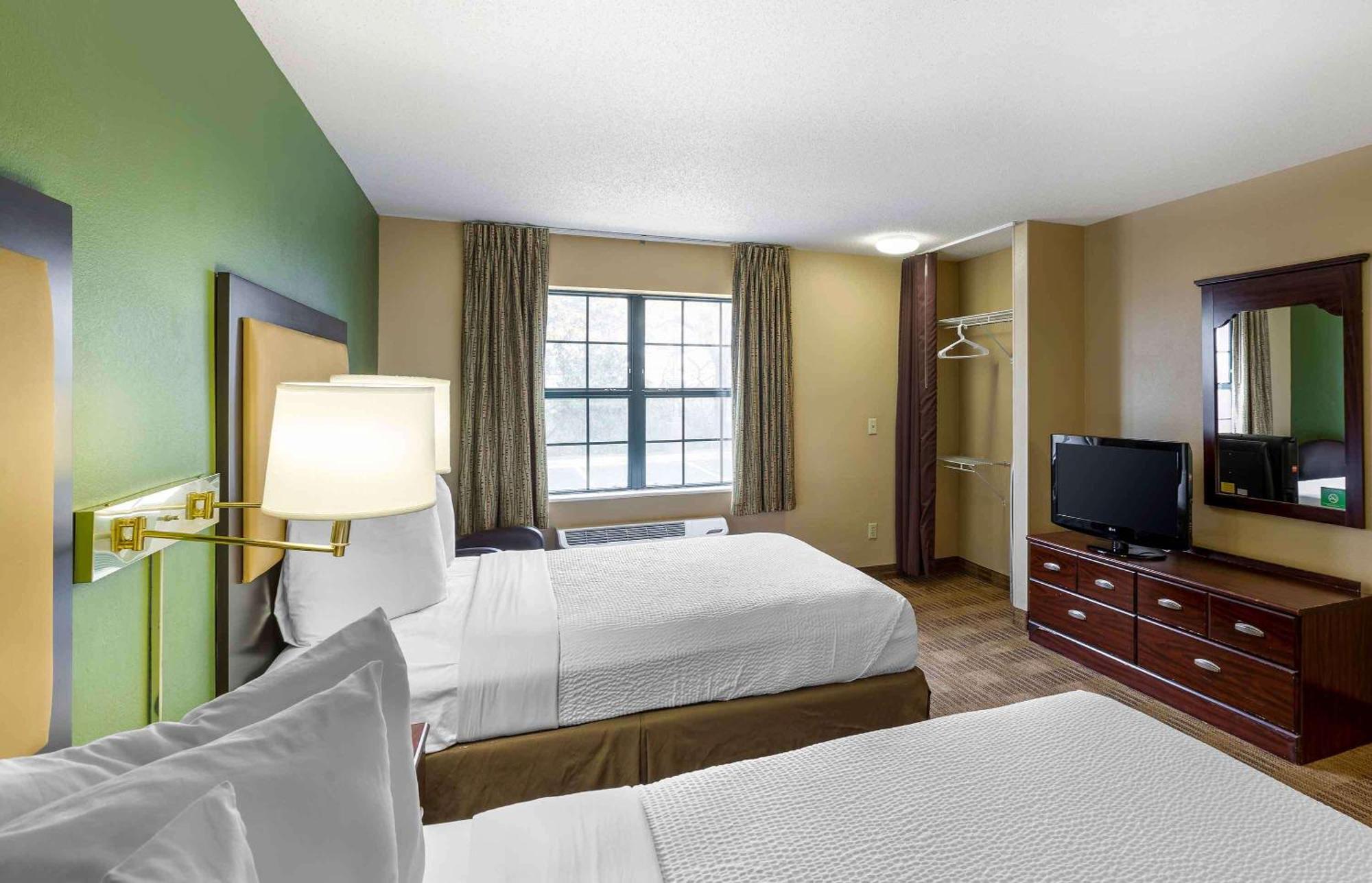 Extended Stay America Select Suites - Milwaukee - Waukesha Esterno foto