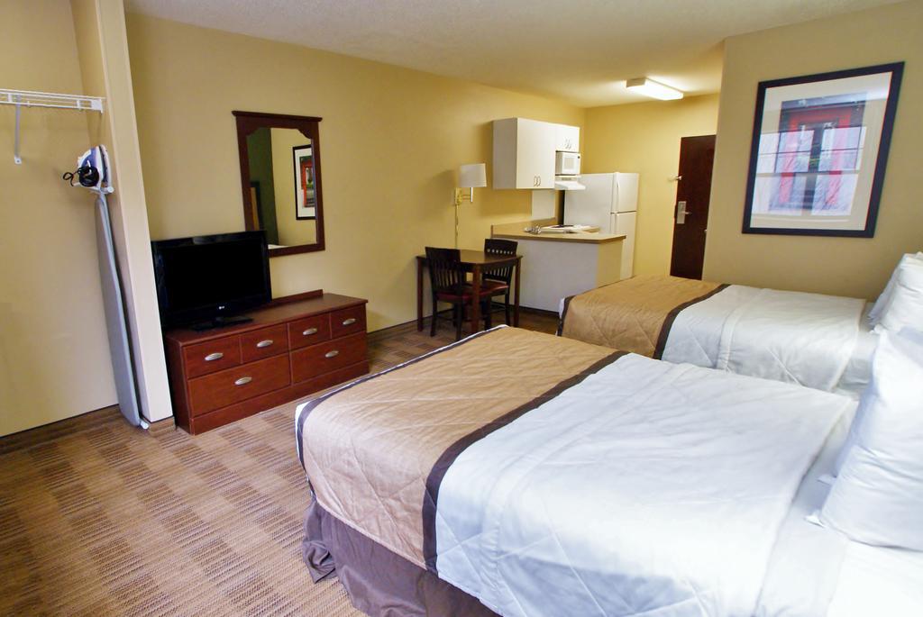 Extended Stay America Select Suites - Milwaukee - Waukesha Esterno foto