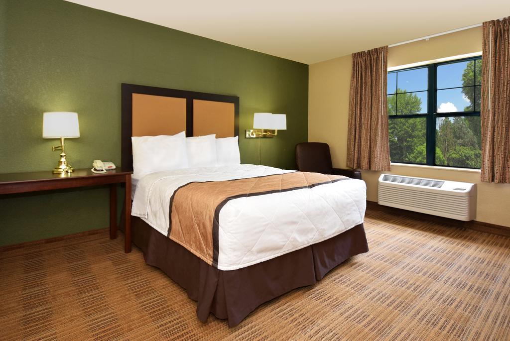 Extended Stay America Select Suites - Milwaukee - Waukesha Esterno foto